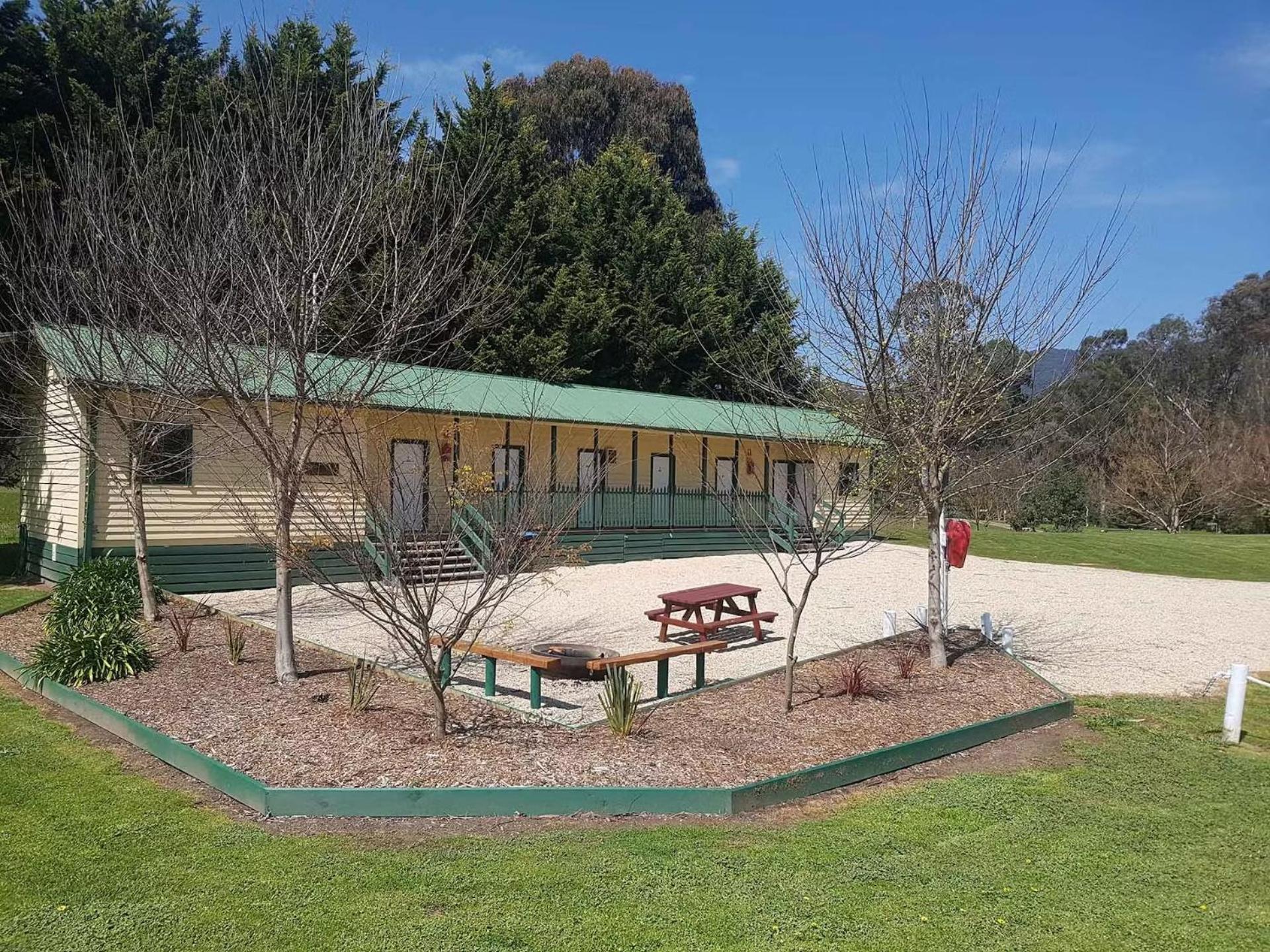 Big4 Breeze Holiday Parks - Eildon Kültér fotó